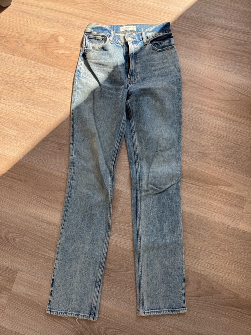Abercrombie & Fitch Light Wash High-Rise Straight Jeans
